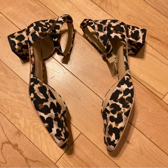 CAbi The Kiki Ankle Strap Leopard Chunky Heel style 6020 size nine - Picture 3 of 12
